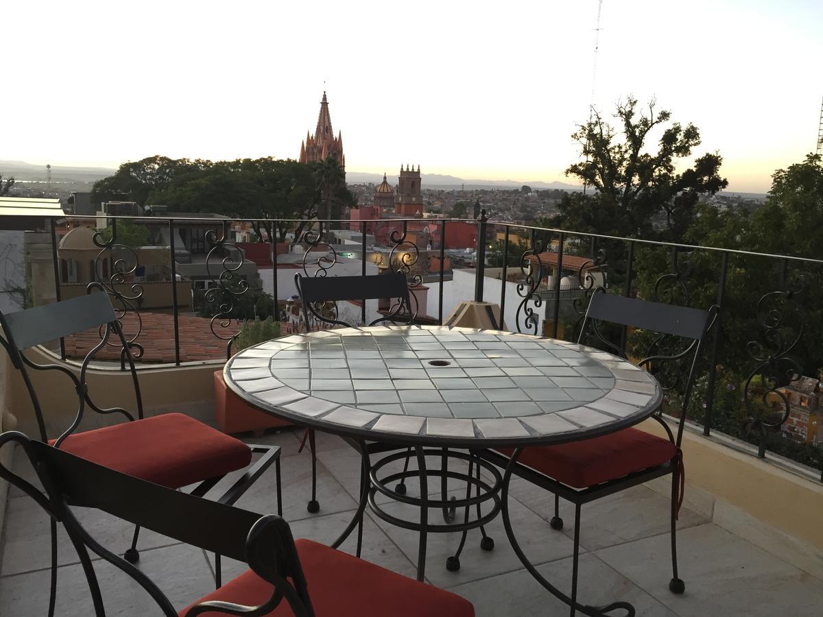 Casa Del Tio Hotel Boutique San Miguel de Allende Dış mekan fotoğraf View from the rooftop of the hotel