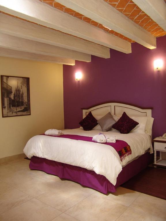 Casa Del Tio Hotel Boutique San Miguel de Allende Oda fotoğraf A bedroom at the hotel