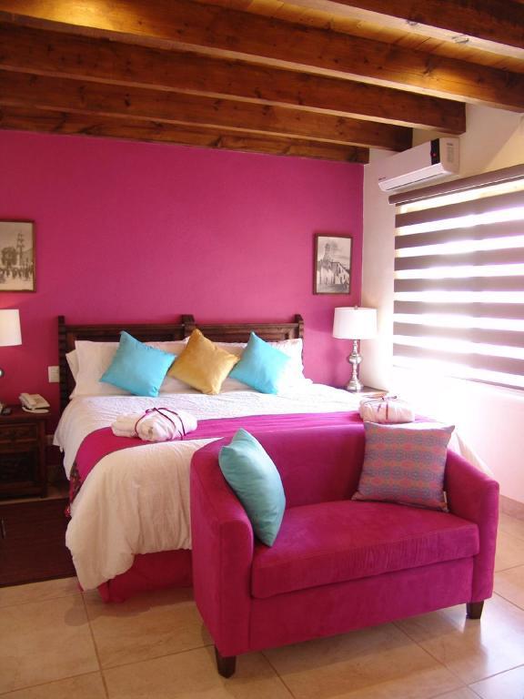 Casa Del Tio Hotel Boutique San Miguel de Allende Oda fotoğraf A bedroom at the hotel