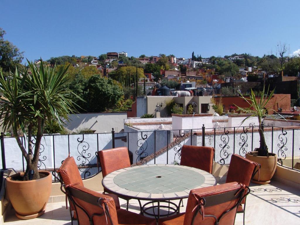 Casa Del Tio Hotel Boutique San Miguel de Allende Dış mekan fotoğraf Rooftop in Santa Fe